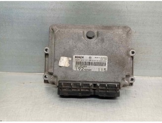Recambio de centralita motor uce para fiat stilo (192) 1.9 jtd cat referencia OEM IAM 55185364 0281010337 BOSCH