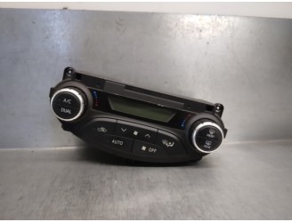Recambio de mando climatizador para toyota yaris (_p13_) 1.5 hybrid (nhp130_) referencia OEM IAM 559000D800C3  