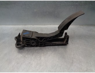 Recambio de potenciometro pedal para mercedes-benz clase m (w164) 3.0 cdi cat referencia OEM IAM A1643000004  