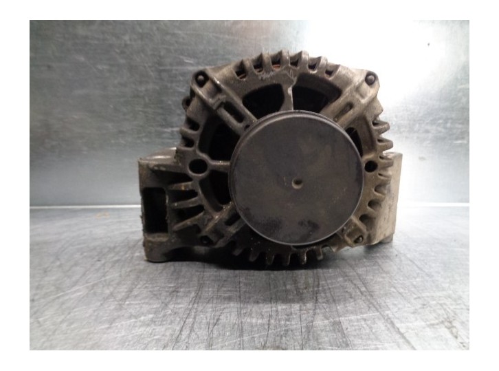 Replacement alternator for Fiat Punto saloon (188) 1.3 JTD cat OEM IAM reference 51718499 2542841B VALEO