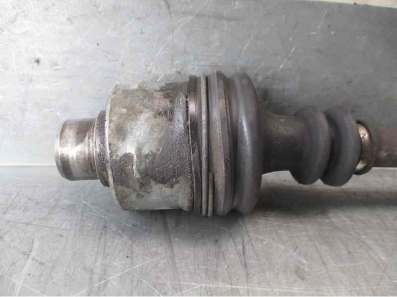 Recambio de transmision delantera derecha para renault trafic (desde 5.89) 1.9 diesel referencia OEM IAM 8200052240  GKN