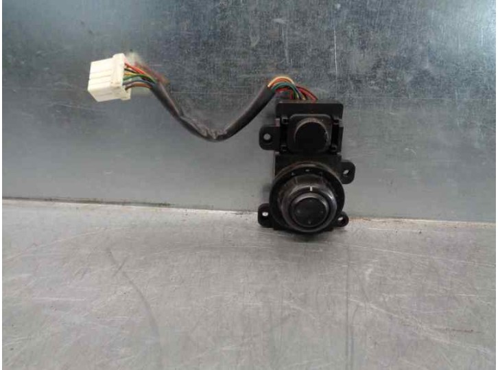 Recambio de mando retrovisor para ssangyong rodius 2.7 turbodiesel cat referencia OEM IAM 8530021000 8530121000 