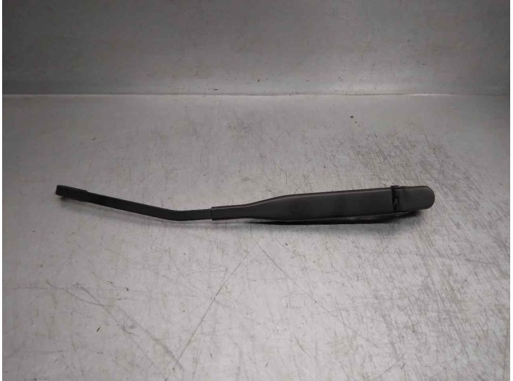 Recambio de brazo limpia trasero para mercedes-benz vaneo (w414) furgoneta compacta 1.7 turbodiesel cat referencia OEM IAM A4148