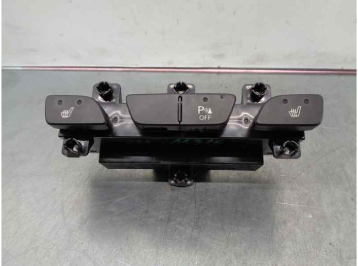 Recambio de mandos salpicadero para hyundai ix35 1.7 crdi cat referencia OEM IAM 846202Y150 