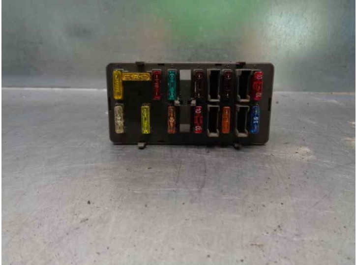 Recambio de caja reles / fusibles para fiat scudo (222) 1.9 diesel referencia OEM IAM 518704002 