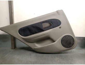 Recambio de guarnecido puerta trasera izquierda para renault clio ii (bb_, cb_) 1.5 dci (b/cb07) referencia OEM IAM 7700411372G 