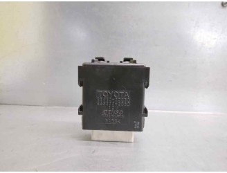 Recambio de modulo electronico para toyota yaris (_p13_) 1.5 hybrid (nhp130_) referencia OEM IAM 859400D030 4230002060 DENSO