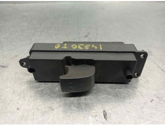 Recambio de mando elevalunas trasero derecho para mazda 3 berlina (bk) 1.6 16v cat referencia OEM IAM BP4K66380 03123120 