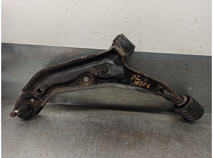 Recambio de brazo suspension inferior delantero izquierdo para nissan almera (n15) gx referencia OEM IAM 545010M060 