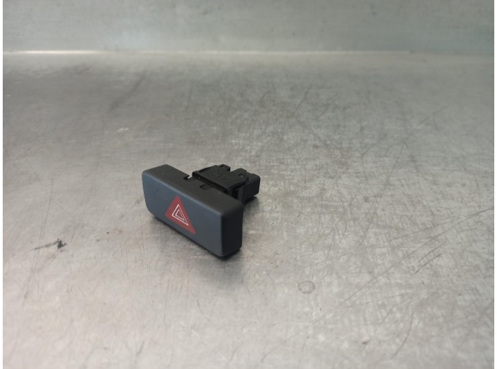 Recambio de warning para suzuki alto amf 310 1.0 12v cat referencia OEM IAM 37430M68K00P4Z 4 PINES 