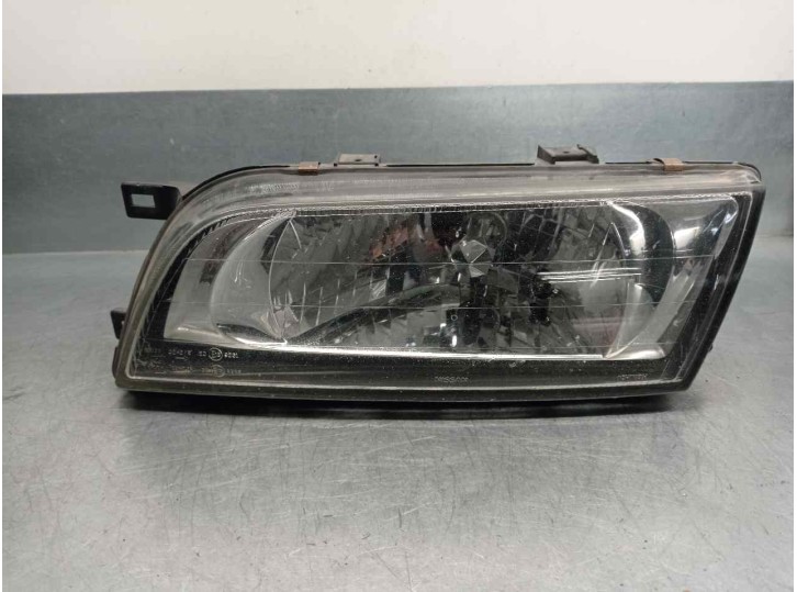Recambio de faro izquierdo para nissan almera (n15) gx referencia OEM IAM 260601N726  4 PUERTAS