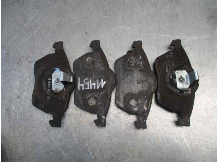 Recambio de pastillas de freno para opel vectra b berlina 2.0 dti referencia OEM IAM 1605036 0986424360 BOSCH