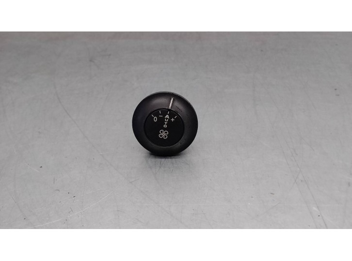 Recambio de mando climatizador para citroën c8 2.2 hdi fap cat (4hw) referencia OEM IAM 1488941077 