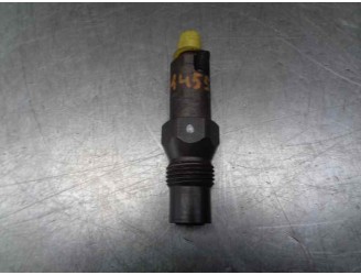 Replacement injector for ford mondeo saloon/estate (fd) 1.8 turbodiesel OEM IAM reference LCR6705601E LUCAS