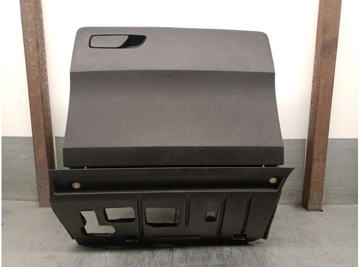 Recambio de guantera para audi q2 (gab, gag) 1.0 tfsi referencia OEM IAM 81B857035A 81B857035A K02716003