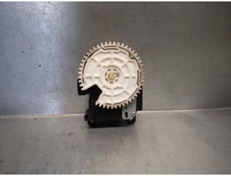 Recambio de motor calefaccion para toyota yaris (_p13_) 1.5 hybrid (nhp130_) referencia OEM IAM CZ113800 2800PLS DENSO