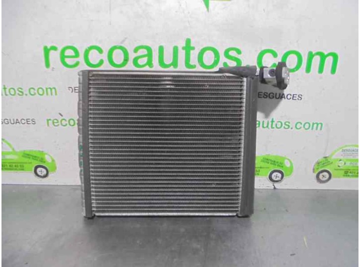 Recambio de evaporador aire acondicionado para toyota auris 1.4 turbodiesel cat referencia OEM IAM 4475003070  