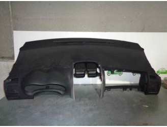 Recambio de salpicadero para toyota auris 1.4 turbodiesel cat referencia OEM IAM  NEGRO 