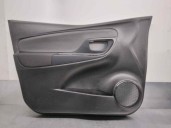 Recambio de guarnecido puerta delantera izquierda para toyota yaris (_p13_) 1.5 hybrid (nhp130_) referencia OEM IAM 676200DR8020