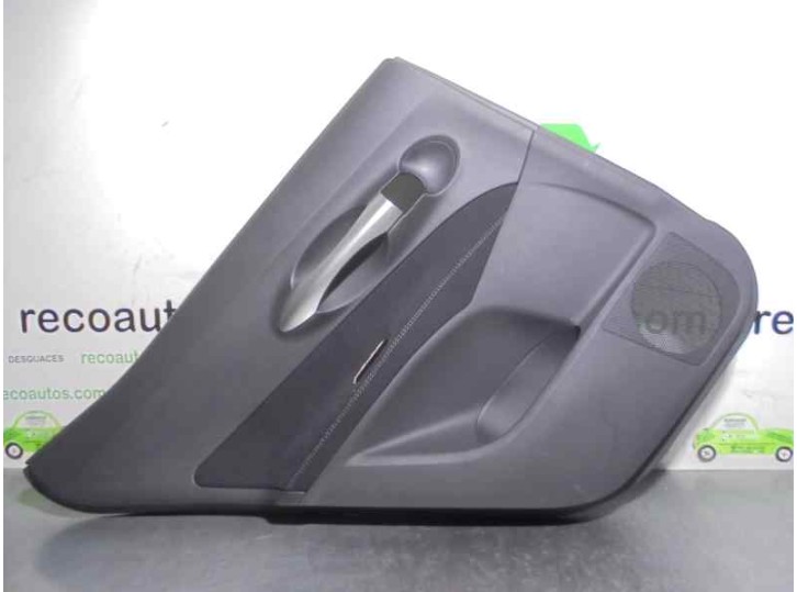 Recambio de guarnecido puerta trasera izquierda para toyota auris 1.4 turbodiesel cat referencia OEM IAM 67788X1F00  