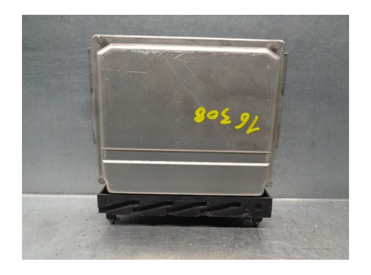 Recambio de centralita motor uce para volvo s60 berlina 2.4 diesel cat referencia OEM IAM 08677708A 0281010319 BOSCH