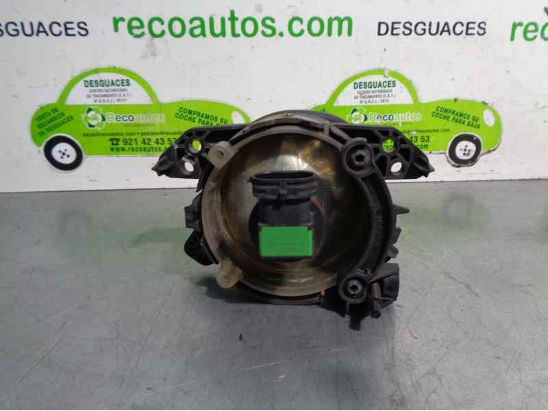 Recambio de faro antiniebla derecho para mercedes-benz clase b (w245) 180 cdi (245.207) referencia OEM IAM 2518200856  