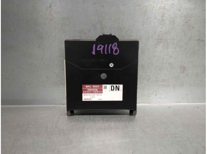 Recambio de modulo electronico para toyota yaris (_p13_) 1.5 hybrid (nhp130_) referencia OEM IAM 892210D870 MB2381008010 DENSO
