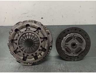 Recambio de kit embrague para ford fiesta berlina 1.25 16v cat referencia OEM IAM 1041766 119014710 LUK
