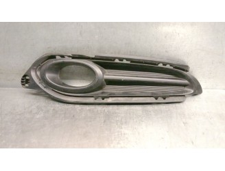 Recambio de rejilla delantera para honda hr-v (ru) 1.5 (ru1) referencia OEM IAM 71106T7JH000  