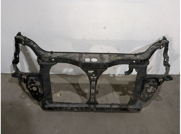 Recambio de panel frontal para kia rio ii (jb) 1.5 crdi referencia OEM IAM 641011G000 641011G000 