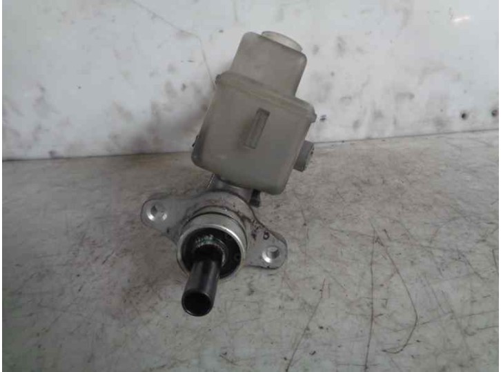 Recambio de bomba freno para toyota corolla verso (e12) 1.6 16v referencia OEM IAM 3142020070  