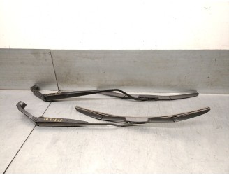 Recambio de brazo limpia delantero derecho para suzuki swift v (az) 1.2 hybrid (mild hybrid) (a2l412) referencia OEM IAM 3831052