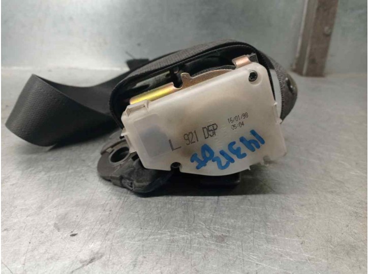 Recambio de cinturon seguridad delantero izquierdo para opel corsa b 1.7 diesel referencia OEM IAM 90286921 5 PUERTAS