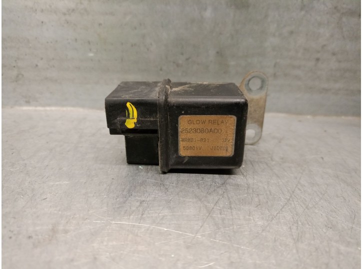 Replacement relay for Nissan Pathfinder (R51) 2.5 DCi Diesel CAT OEM IAM reference 2528080A00 MR881821