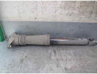 Recambio de amortiguador trasero derecho para hyundai i30 1.6 crdi cat referencia OEM IAM 553102R700 801402000423 SACHS