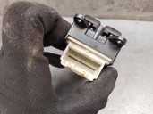 Replacement front left window regulator switch for Toyota Corolla Verso (E12) 1.6 16V OEM IAM reference 8404013061 