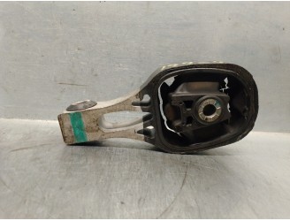 Replacement engine mount for Peugeot 2008 (P1) GT Line OEM IAM reference 9824116780 