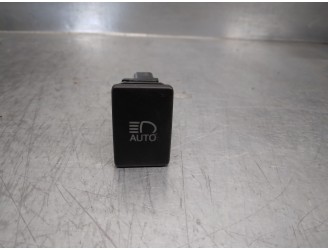 Recambio de interruptor para toyota yaris (_p13_) 1.5 hybrid (nhp130_) referencia OEM IAM 84153F4010  