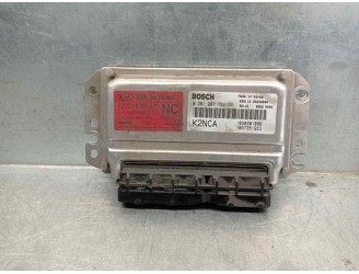 Recambio de centralita motor uce para kia shuma ii 1.6 cat referencia OEM IAM K2NC18881A 0261207734 BOSCH