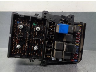 Recambio de caja reles / fusibles para chrysler voyager (gs) 3.8 v6 cat referencia OEM IAM P04707996AF  