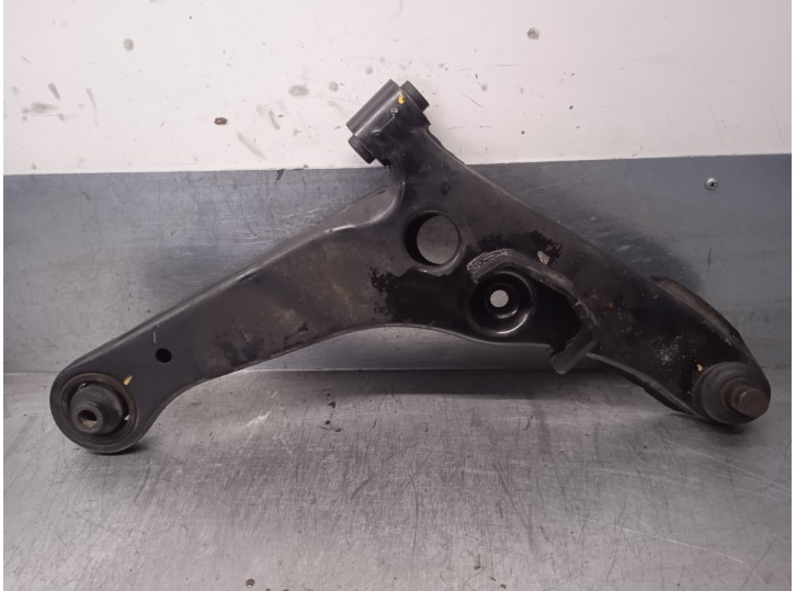 Recambio de brazo suspension inferior delantero derecho para mitsubishi outlander (cu0w) 2.4 4wd referencia OEM IAM MR961392  