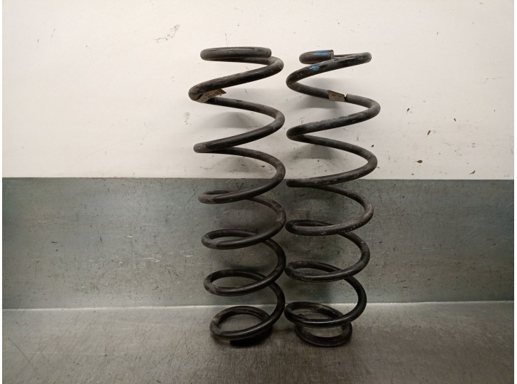 Recambio de muelle amortiguacion para seat leon (5f1) 1.5 tsi referencia OEM IAM 5Q0511121BM 5Q0511121BM 