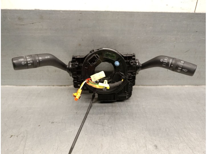 Recambio de mando luces para mazda 3 hatchback (bp) 2.0 skyactiv-g m hybrid referencia OEM IAM BDGG66CS0 