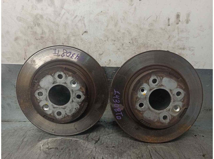 Replacement rear brake disc for Kia Shuma II 1.6 CAT OEM IAM reference 