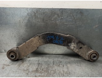 Recambio de brazo suspension superior trasero derecho para mitsubishi outlander (cu0w) 2.4 4wd referencia OEM IAM MN100086  