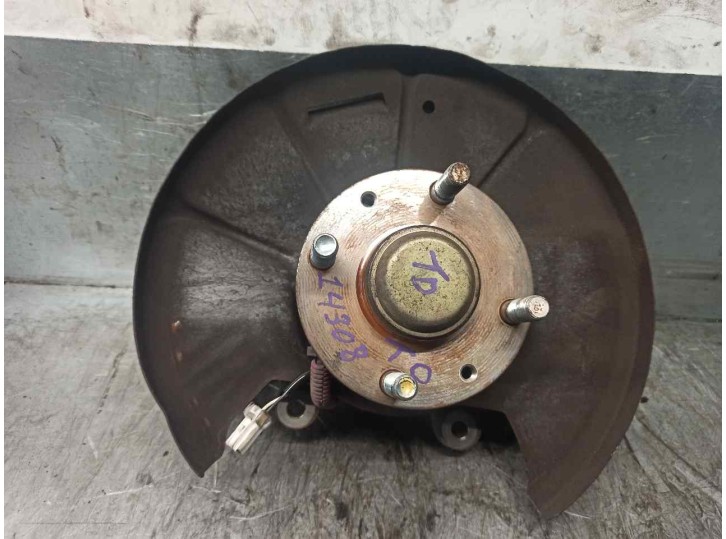 Recambio de mangueta delantera derecha para kia shuma ii 1.6 cat referencia OEM IAM 0K2A126110D  