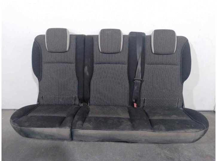 Recambio de asientos traseros para renault kangoo 1.6 16v cat referencia OEM IAM 7701069501  