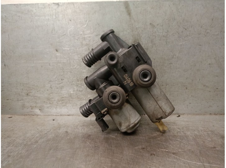 Recambio de valvula intercambio de calefaccion para bmw 3 compact (e46) 316 ti referencia OEM IAM 64118369807 64118369807 