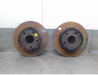 Recambio de disco freno trasero para toyota corolla sedán (_e21_) 1.8 vvti hybrid (zwe211, mzea12) referencia OEM IAM 4243102320