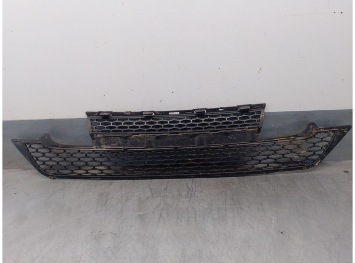 Recambio de rejilla delantera para land rover evoque 2.2 sd4 cat referencia OEM IAM BJ3217K945A BJ3217K945A 